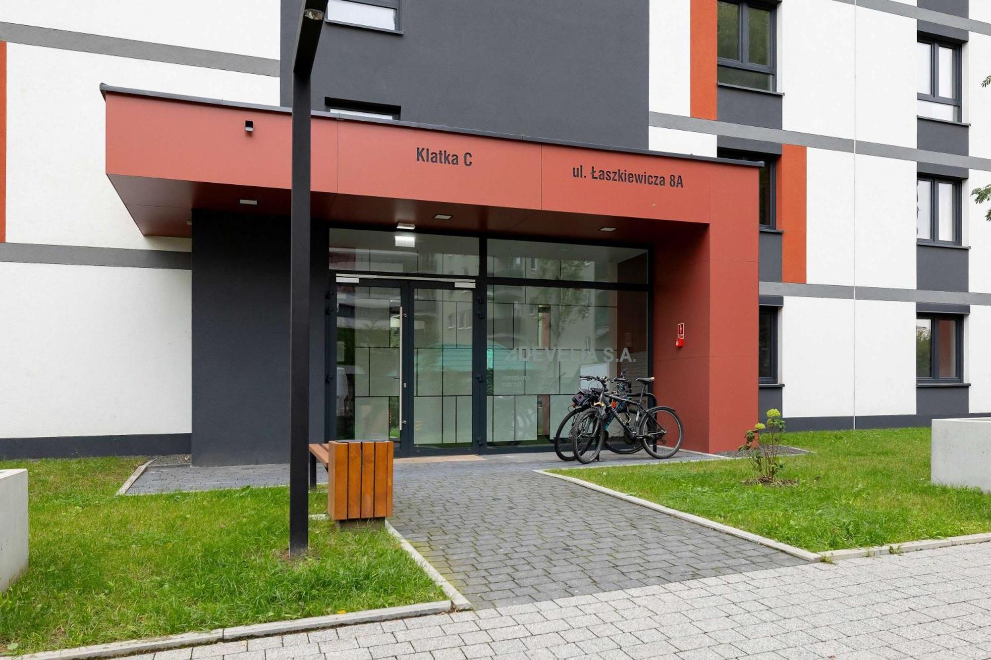 Cozy Apartments Laszkiewicza With Parking By Noclegi Renters Krakow Dış mekan fotoğraf